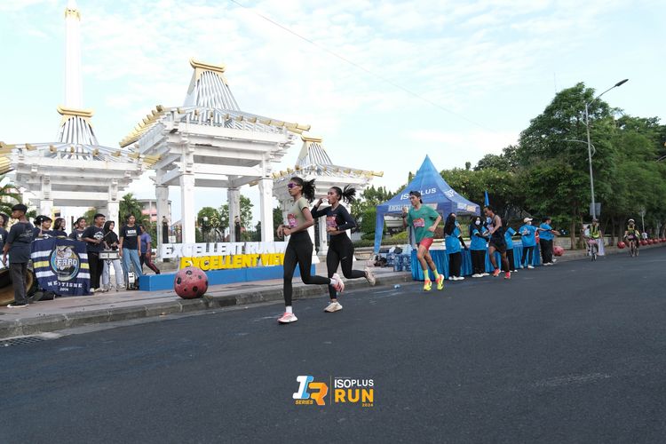 Race photo from Isoplus Run 2024 Surabaya