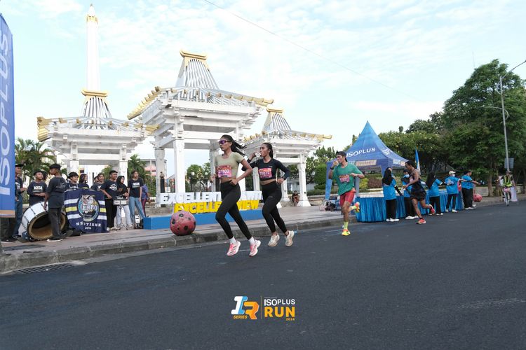 Race photo from Isoplus Run 2024 Surabaya
