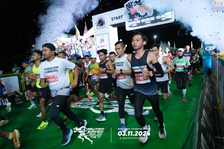 Race photo from Arutmin Borneo Run 2024