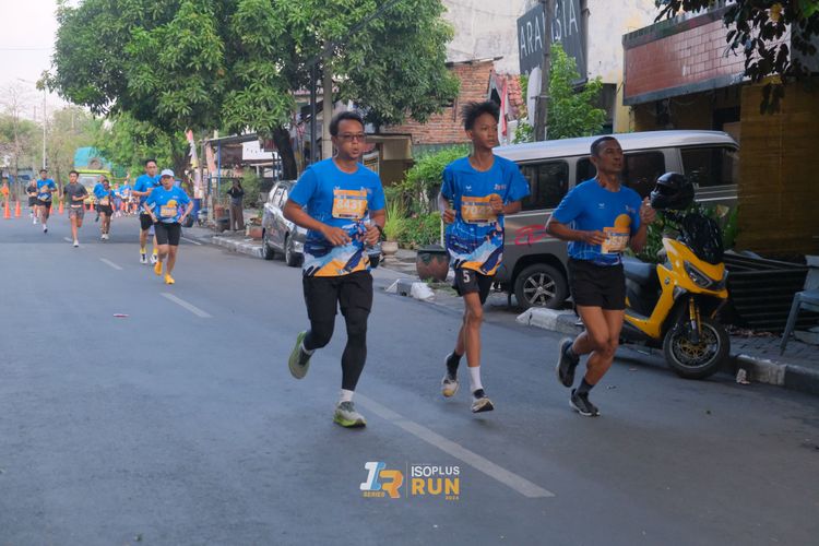 Race photo from Isoplus Run 2024 Surabaya