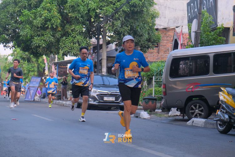 Race photo from Isoplus Run 2024 Surabaya