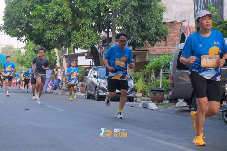 Race photo from Isoplus Run 2024 Surabaya