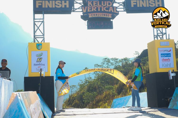 Race photo from Kelud Vertical Challenge 2024