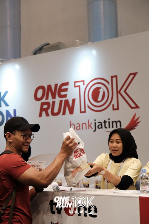 Race photo from ONE RUN 10 K