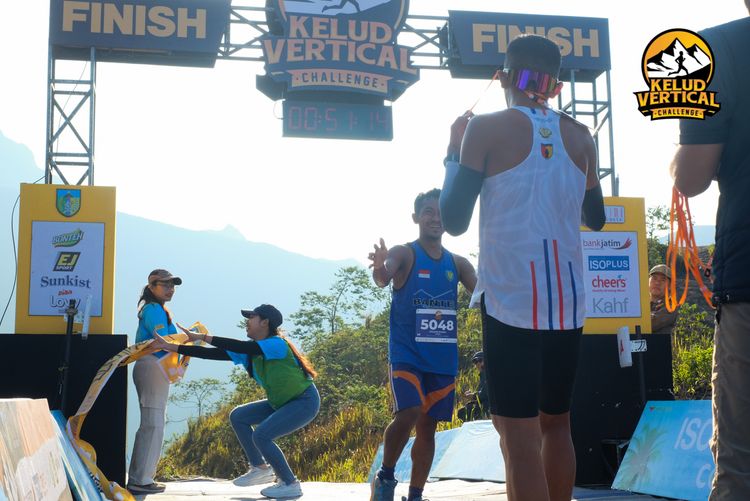Race photo from Kelud Vertical Challenge 2024