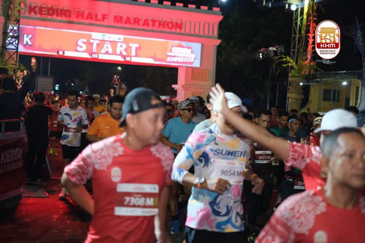 Race photo from Kediri Half Marathon 2025