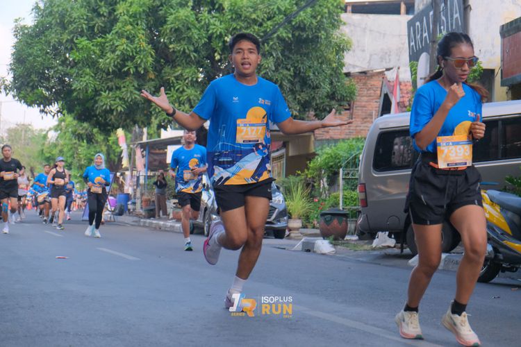 Race photo from Isoplus Run 2024 Surabaya