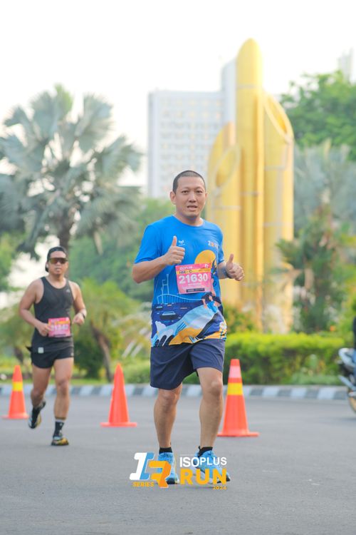 Race photo from Isoplus Run 2024 Surabaya