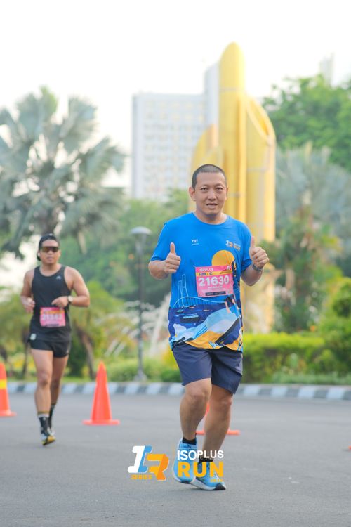 Race photo from Isoplus Run 2024 Surabaya