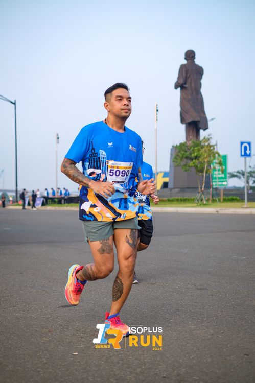 Race photo from ISOPlus Run 2024 Jakarta