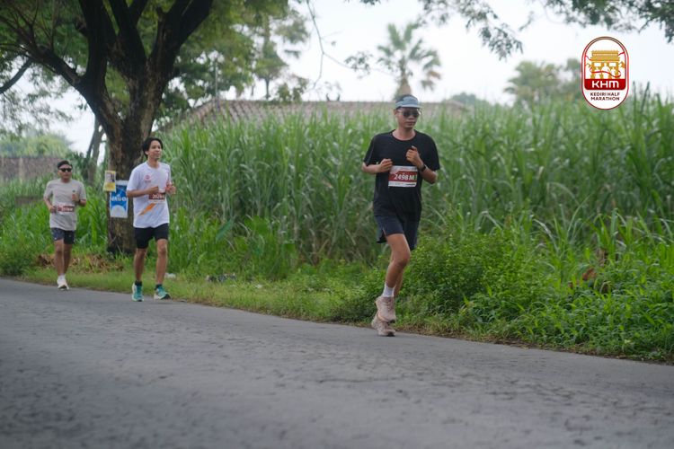 Race photo from Kediri Half Marathon 2025