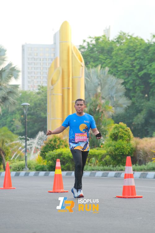 Race photo from Isoplus Run 2024 Surabaya