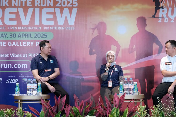 Race photo from PIK NITE RUN VIBES