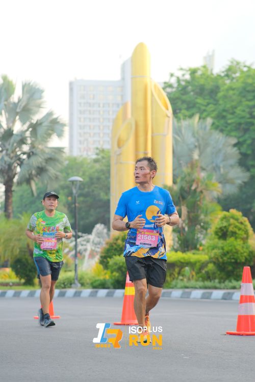 Race photo from Isoplus Run 2024 Surabaya