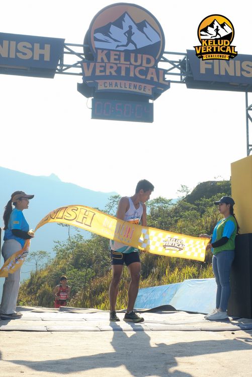 Race photo from Kelud Vertical Challenge 2024
