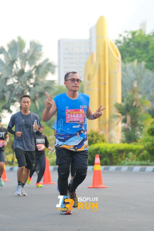 Race photo from Isoplus Run 2024 Surabaya