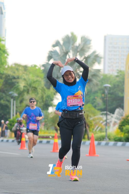 Race photo from Isoplus Run 2024 Surabaya