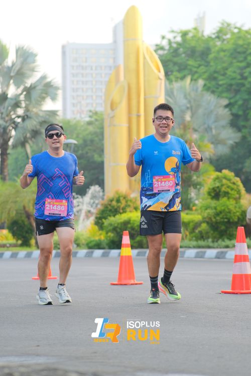 Race photo from Isoplus Run 2024 Surabaya