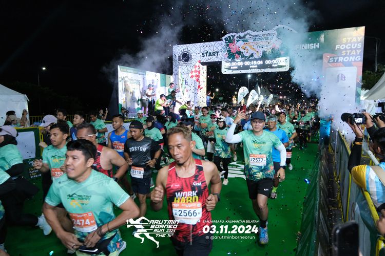 Race photo from Arutmin Borneo Run 2024