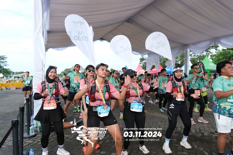 Race photo from Arutmin Borneo Run 2024