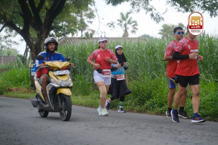 Race photo from Kediri Half Marathon 2025