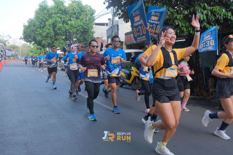 Race photo from Isoplus Run 2024 Surabaya