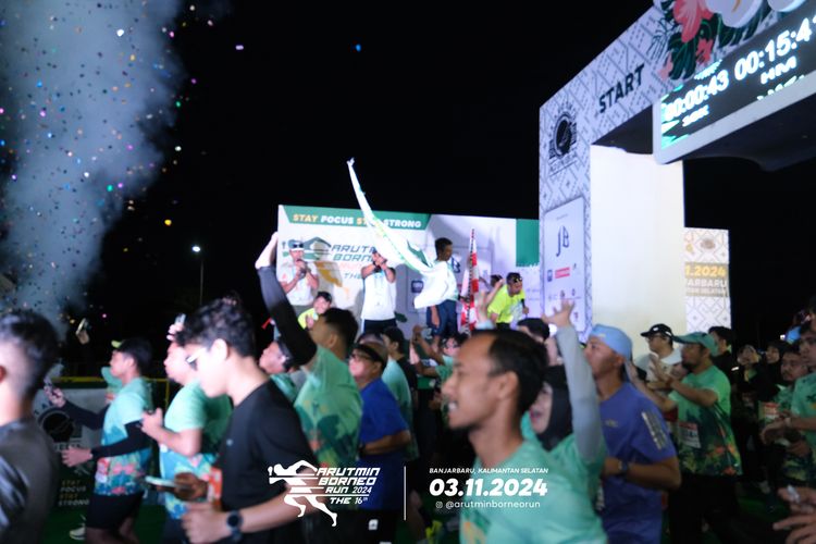 Race photo from Arutmin Borneo Run 2024