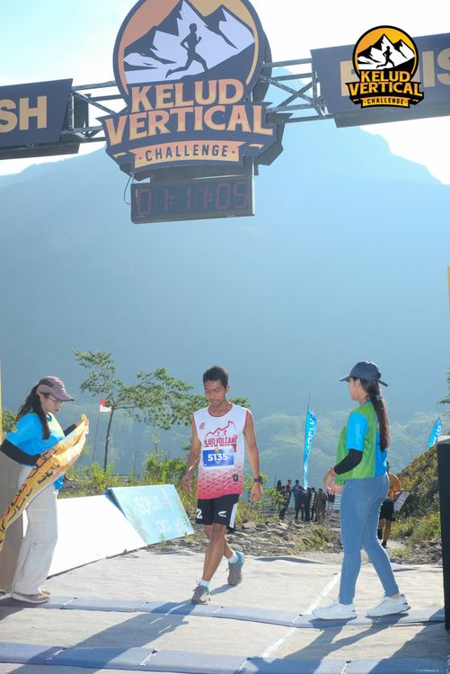 Race photo from Kelud Vertical Challenge 2024