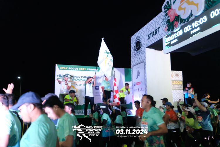 Race photo from Arutmin Borneo Run 2024