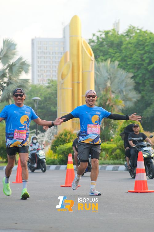 Race photo from Isoplus Run 2024 Surabaya