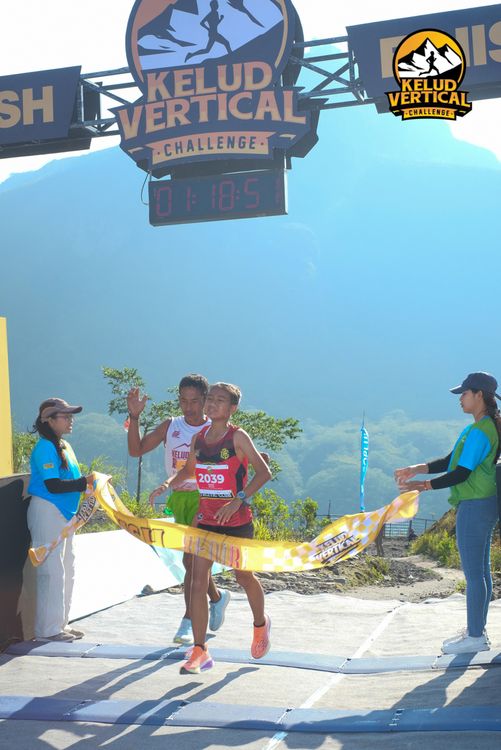 Race photo from Kelud Vertical Challenge 2024