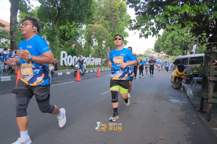 Race photo from Isoplus Run 2024 Surabaya