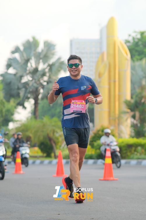 Race photo from Isoplus Run 2024 Surabaya
