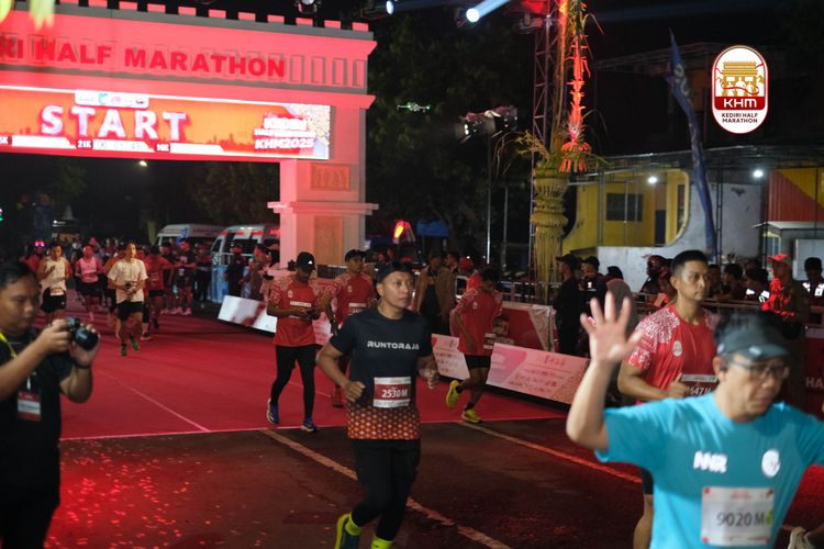 Race photo from Kediri Half Marathon 2025