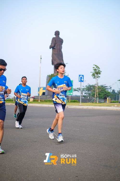 Race photo from ISOPlus Run 2024 Jakarta
