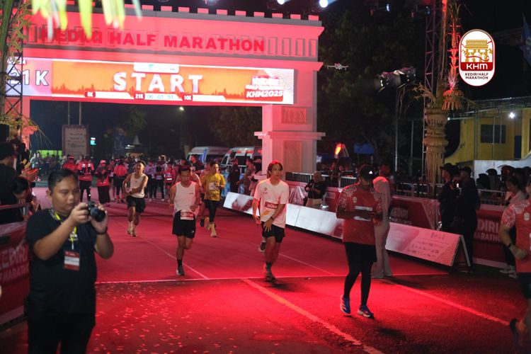 Race photo from Kediri Half Marathon 2025