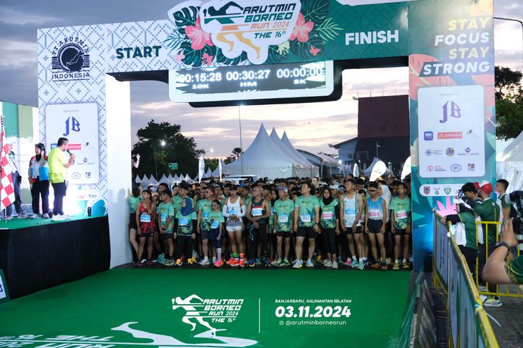 Race photo from Arutmin Borneo Run 2024