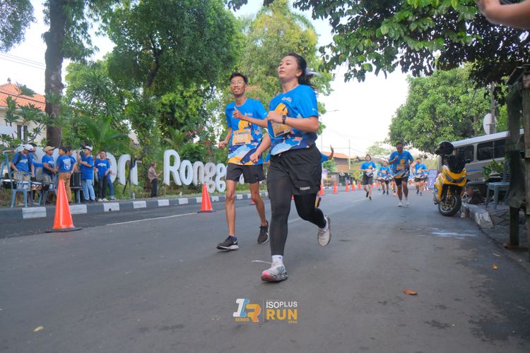 Race photo from Isoplus Run 2024 Surabaya