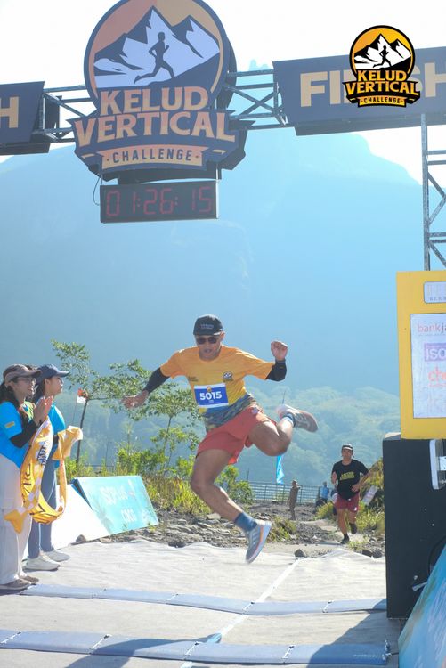 Race photo from Kelud Vertical Challenge 2024