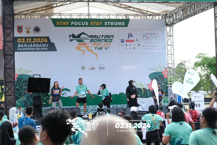 Race photo from Arutmin Borneo Run 2024