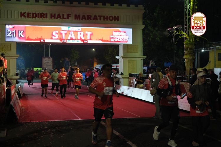 Race photo from Kediri Half Marathon 2025