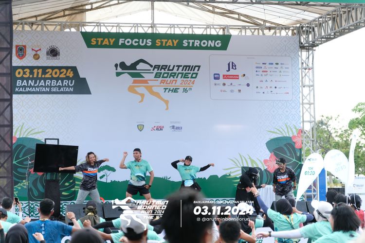 Race photo from Arutmin Borneo Run 2024