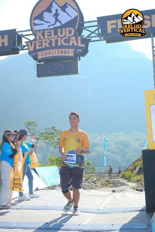 Race photo from Kelud Vertical Challenge 2024