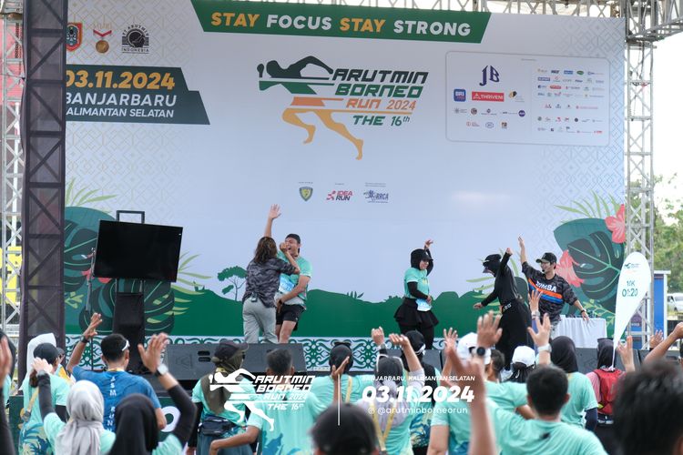 Race photo from Arutmin Borneo Run 2024