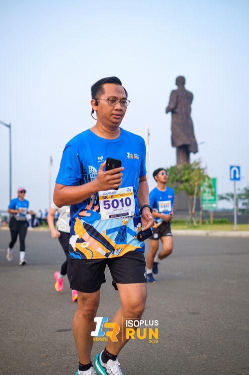 Race photo from ISOPlus Run 2024 Jakarta