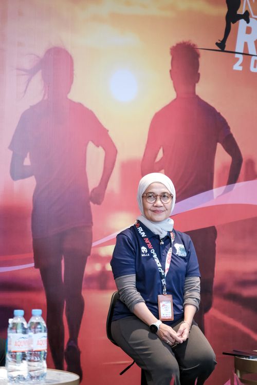 Race photo from PIK NITE RUN VIBES