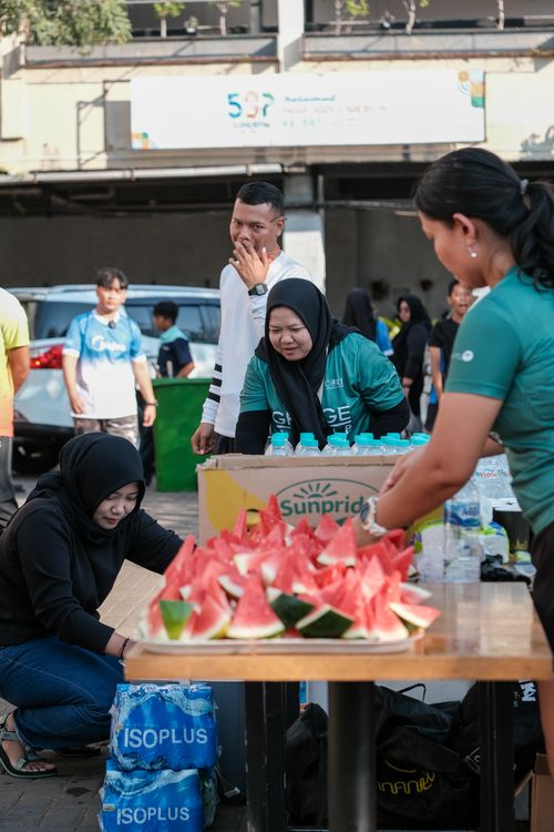 Race photo from Shake Out Run Jabar 10K