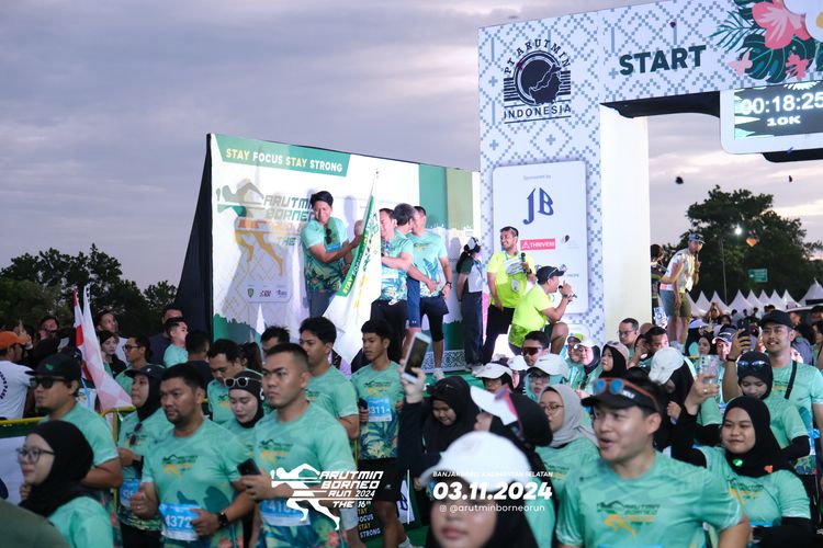 Race photo from Arutmin Borneo Run 2024