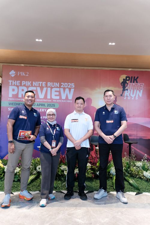 Race photo from PIK NITE RUN VIBES