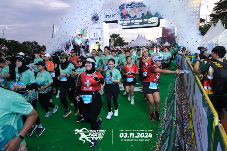 Race photo from Arutmin Borneo Run 2024